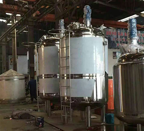 配料罐<div   id=